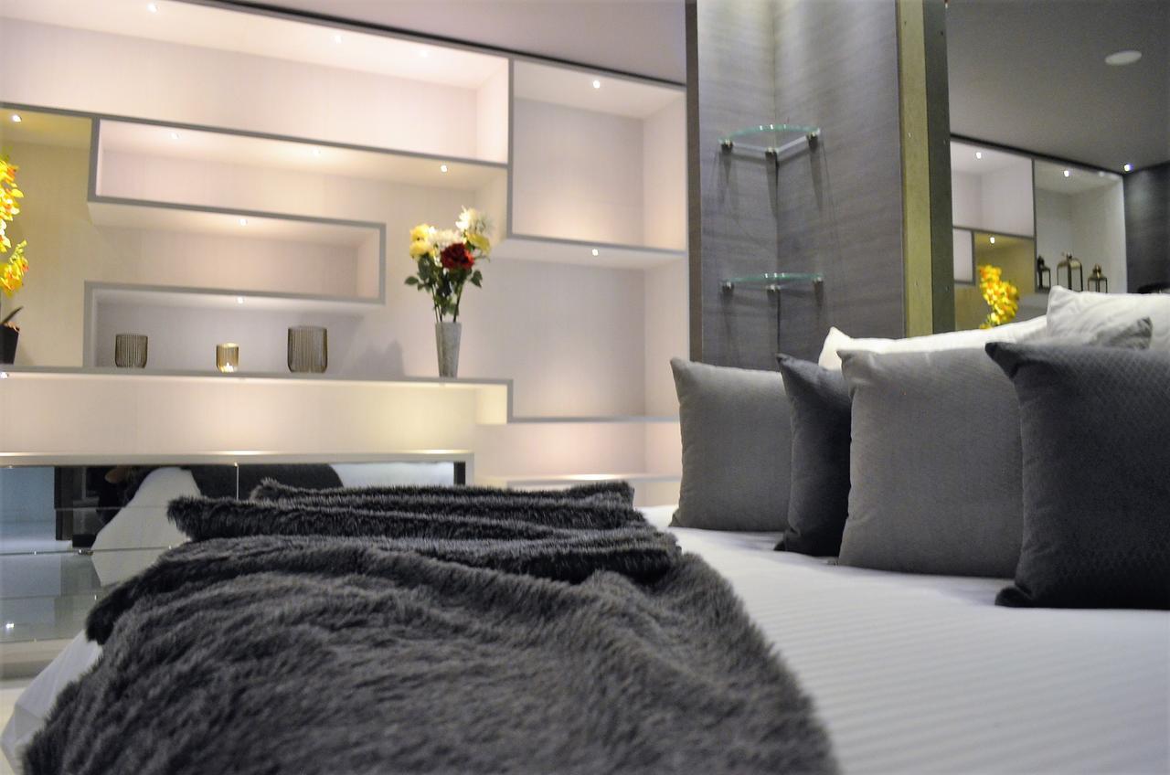 מדיין Hotel Paris Luxury Suites חדר תמונה